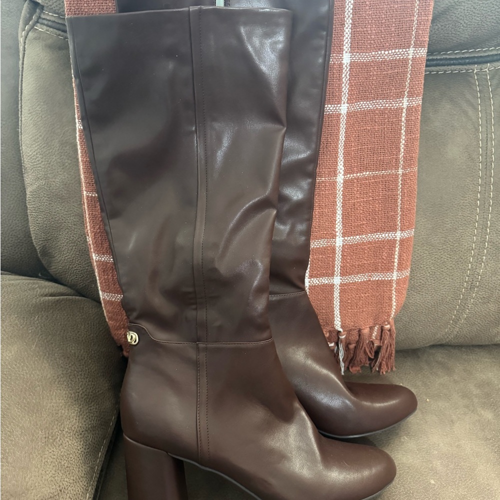 Naturalizer Rich Brown Heeled Boots